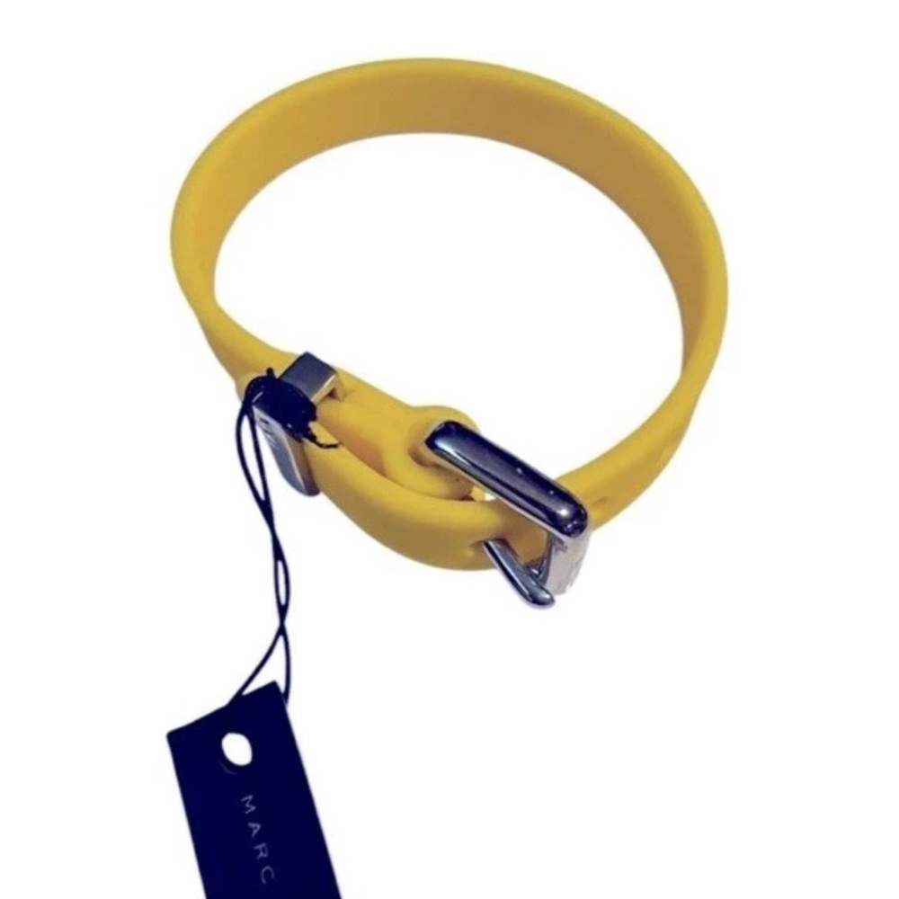 MARC BY MARC JACOBS Buckle Yellow Silicone Rubber Bracelet Grapefruit Zest / NEW - Picture 3 of 3